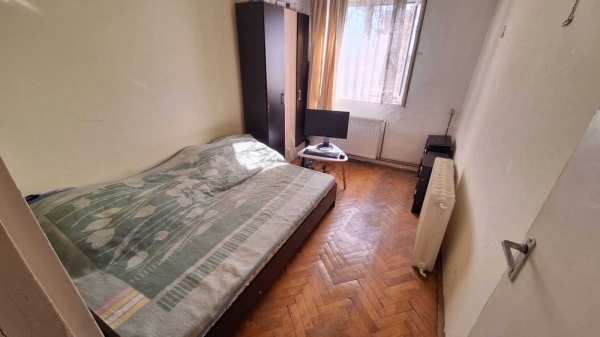 Închiriere apartament 3 camera Str Platanilor (proprietar)-Disponibil