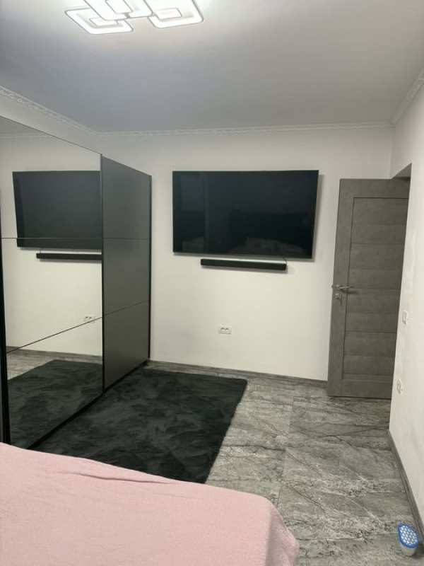 Inchiriez apartament 2 camere