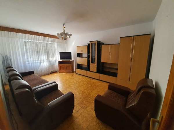 Apartament 2 camere - Zona Sărari - Decomandat