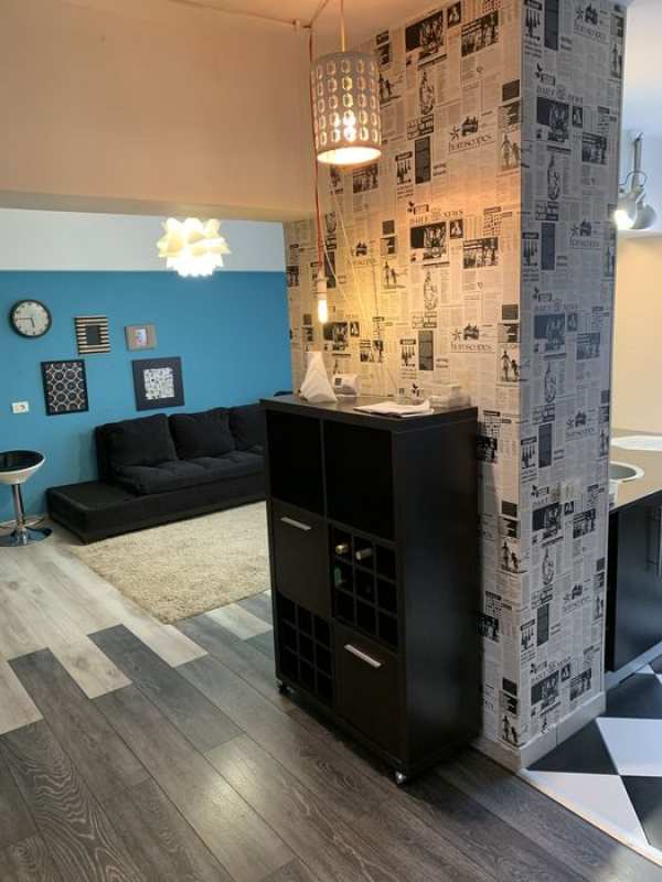 Inchiriez Apartament 2 Camere Central /Centrala proprie