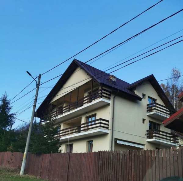 Vila cheia mobilata 14 camere