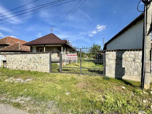 De vânzare casă Stănești-Alexeni casa+teren 6150mp