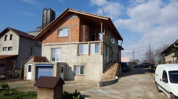 Casa Simian plus teren 7000mp