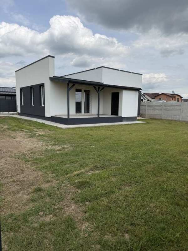 Casa Noua  An 2026 Trei camere 125 mp