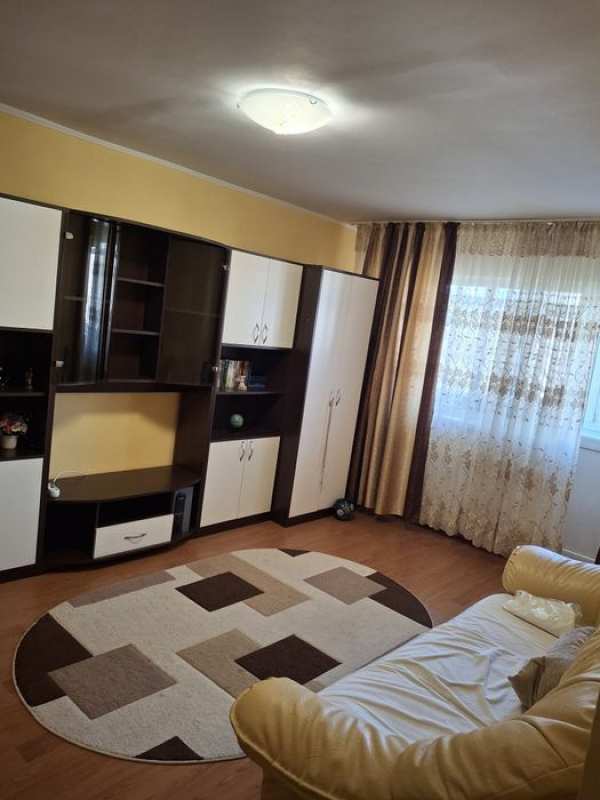 Vând apartament cf1 dec 2 cam