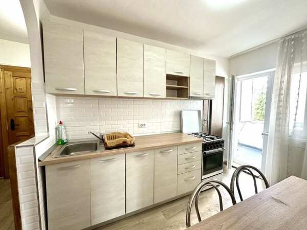 Apartament 2 camere, etaj 2, zona Independentei, Bistrița