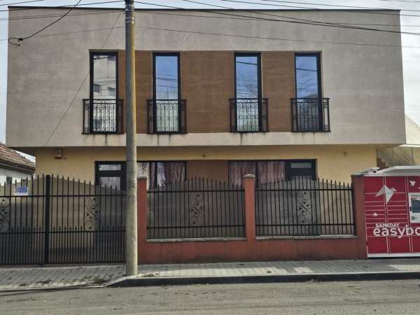 Inchierz spatiu comercial 100 MP