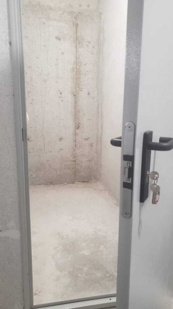 Boxa depozitare subsol 1 , bloc nou Zona Dristor, Disponibil imediat