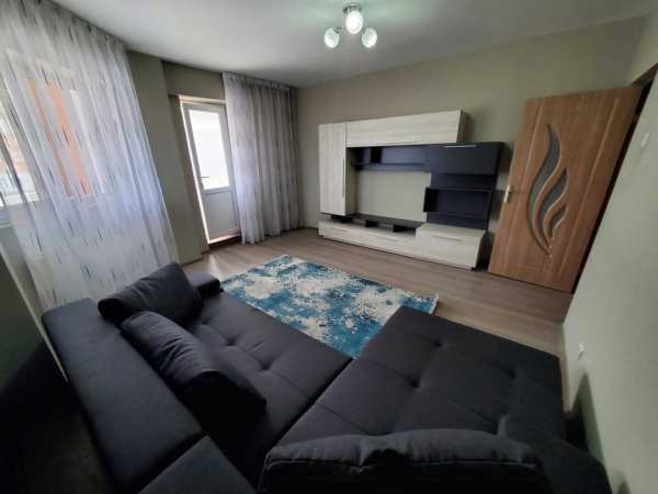 Apartament 2 Camere, Decomandat, Zona de jos, Onesti