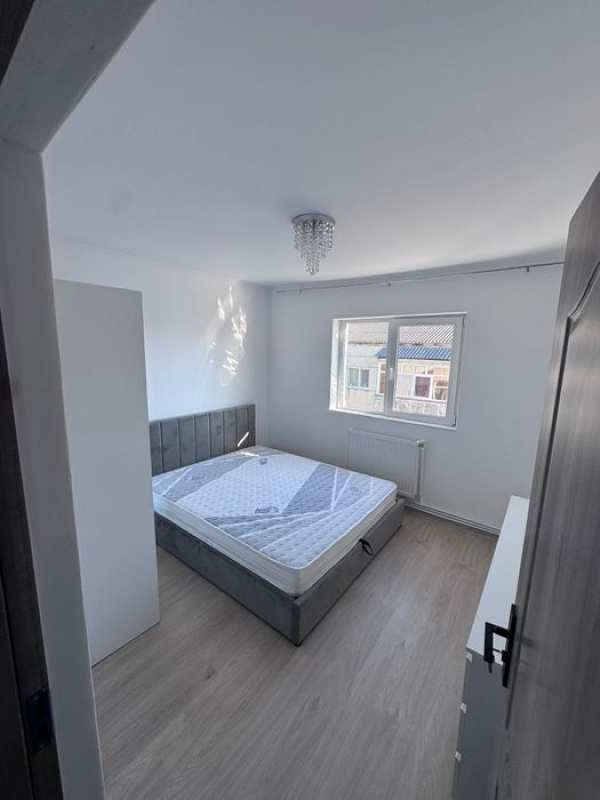 Vand apartament 3 cam