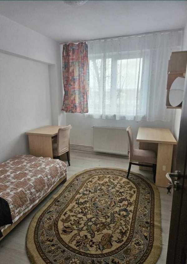 Apartament 3 camere de inchiriat zona Cina Tecuci