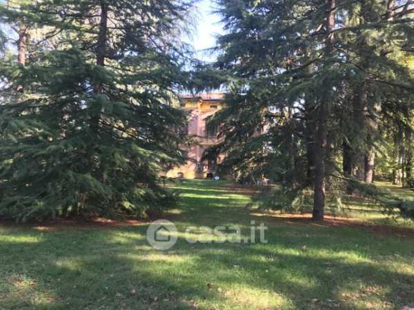 Villa in residenziale in Via Castelnuovo