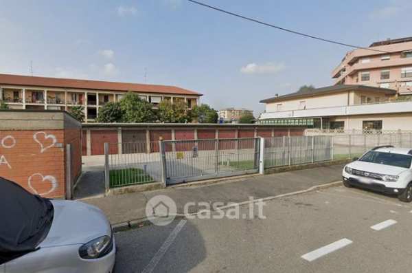 Box/posto auto in residenziale in Via Santa Liberata 15
