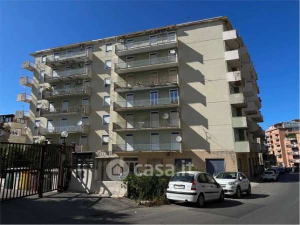 Appartamento in residenziale in Via V. Narici 43