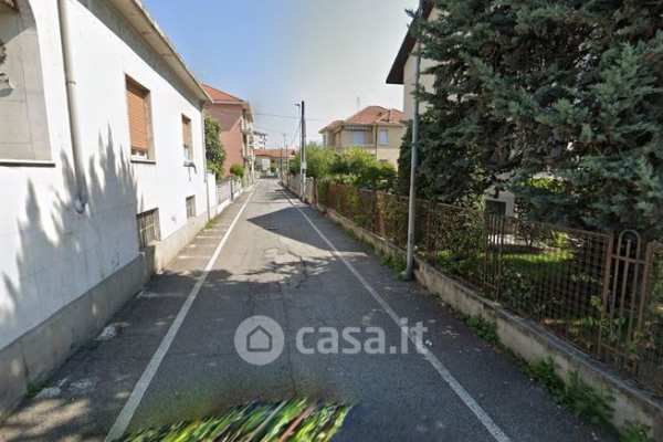 Appartamento in residenziale in Via Nino Costa