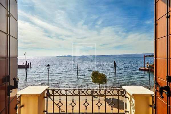 Appartamento in residenziale in Lungolago Giuseppe Zanardelli 70