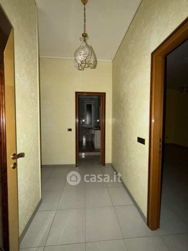 Ufficio in commerciale in Via Provinciale Fressuriello