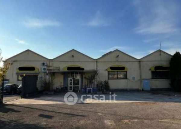 Capannone in commerciale in Via Gian Carlo Clerici 342