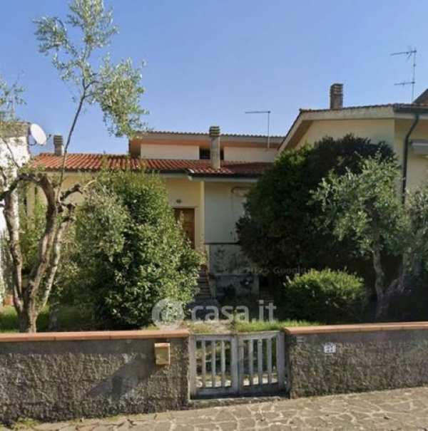 Villa in residenziale in 