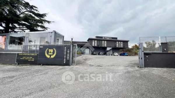 Capannone in commerciale in Via Nettunense