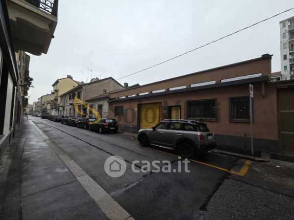 Capannone in commerciale in Via Baltea