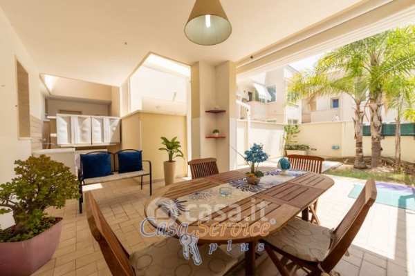 Casa indipendente in residenziale in Lungomare Galileo Galilei 91