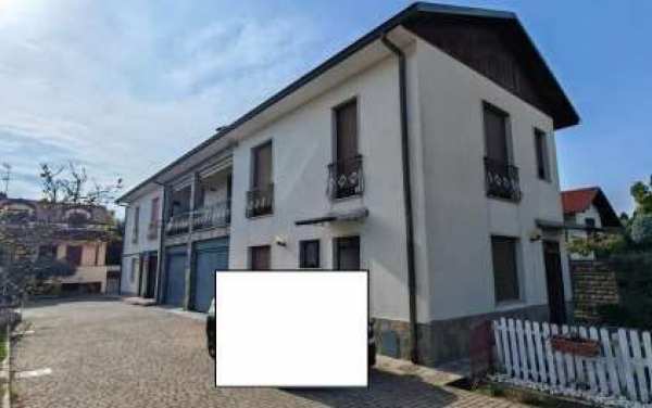 Casa indipendente in residenziale in Via Cavour 50