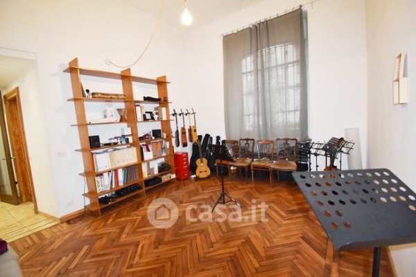 Ufficio in commerciale in Via Santa Giulia 5