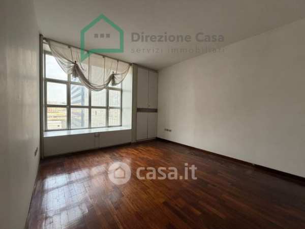 Ufficio in commerciale in Viale della Costituzione 1