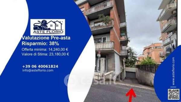 Box/posto auto in residenziale in Via del Casaletto