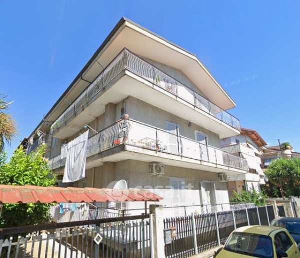 Appartamento in residenziale in Via dei Glicini 16