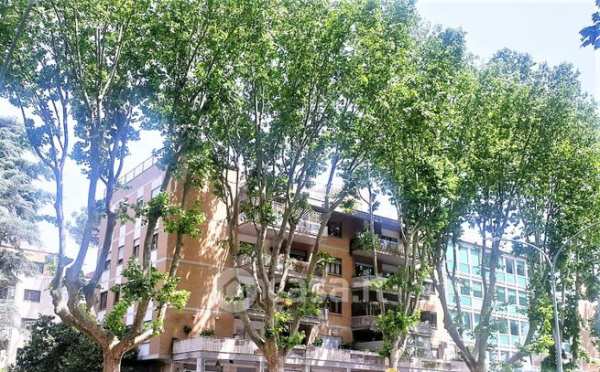 Box/posto auto in residenziale in Viale dell'Aeronautica