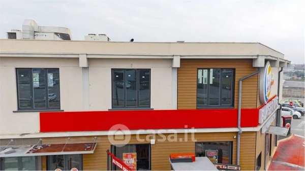 Ufficio in commerciale in Via Treviglio 8
