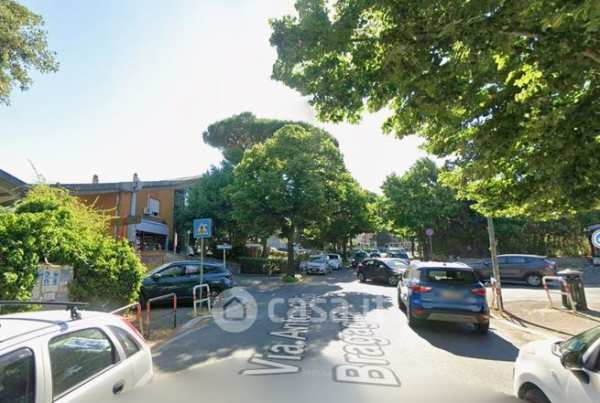 Ufficio in commerciale in Via Anton Giulio Bragaglia 78