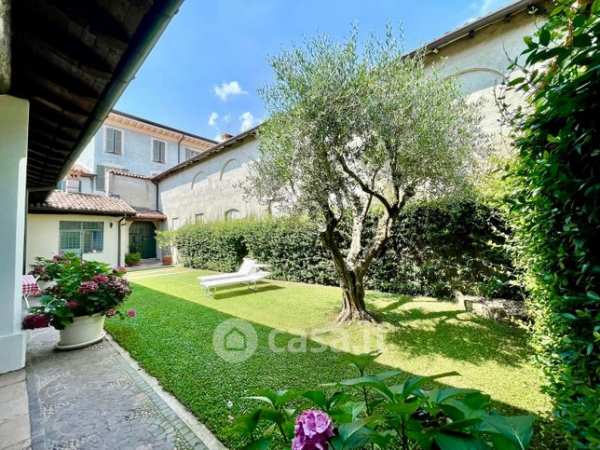 Casa indipendente in residenziale in Vicolo Tonale