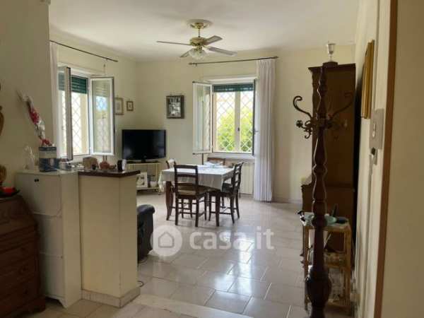 Appartamento in residenziale in Via Nisida 7