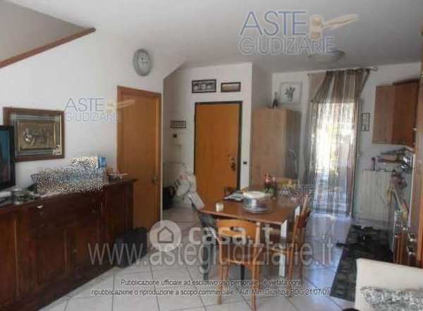 Appartamento in residenziale in Strada Fosso Arcese 40