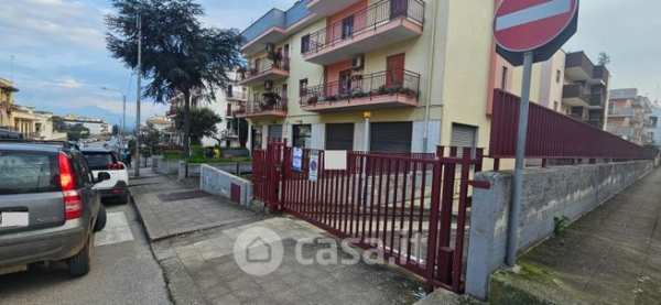 Box/posto auto in residenziale in Viale Federico II 14