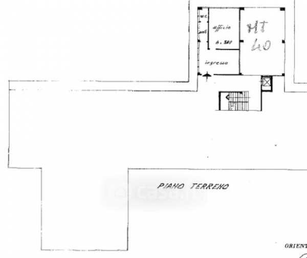 Ufficio in commerciale in Via Roma 9