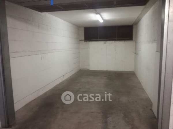 Box/posto auto in residenziale in Via dei Luceri