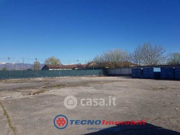 Terreno agricolo in commerciale in 