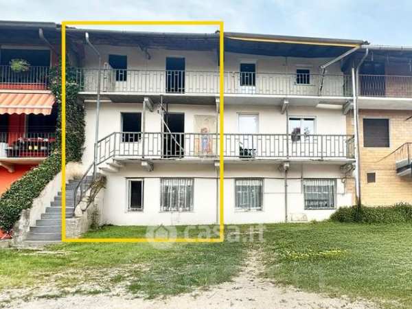 Villetta a schiera in residenziale in Via Vavrina 3