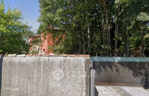 Casa bi/trifamiliare in residenziale in Riva del Pasubio 41