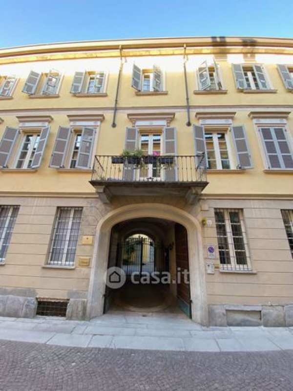 Appartamento in residenziale in Via Simone del Pozzo 11
