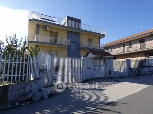 Appartamento in residenziale in Via Santagati Famiglia 27