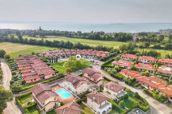 Villetta a schiera in residenziale in Via della Selva