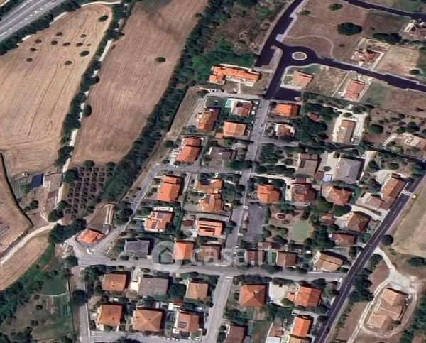 Terreno edificabile in residenziale in Via Lazio