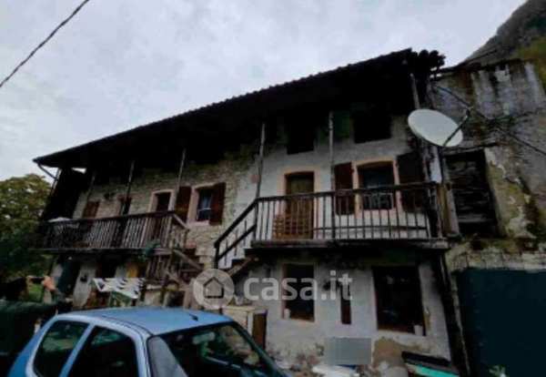 Casa indipendente in residenziale in Via Don Giulio Gaio