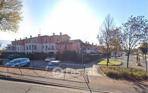 Box/posto auto in residenziale in Via Euplo Natali 32