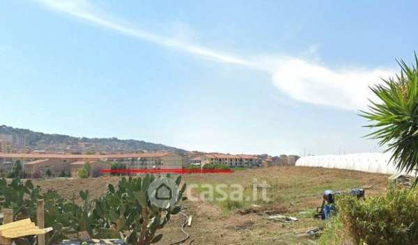 Terreno agricolo in commerciale in 